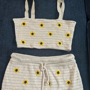 Zara 2 piece skirt set with sunflower embroidery design